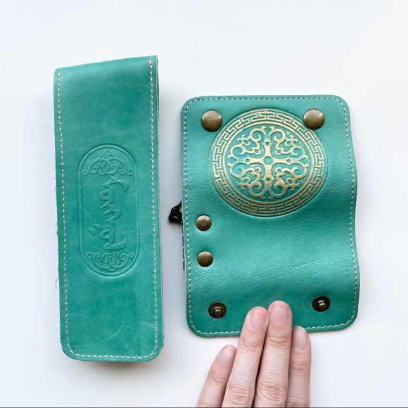 Vintage Mongolian Leather Set - Picture 5 of 5